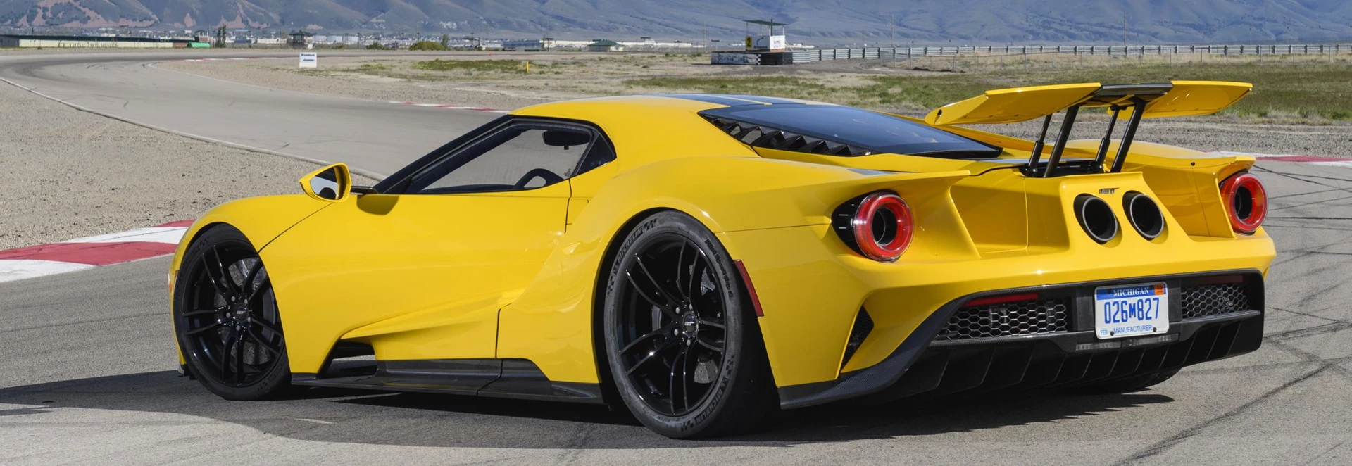 This is not a 2017 Ford GT review, this is just a tribute 